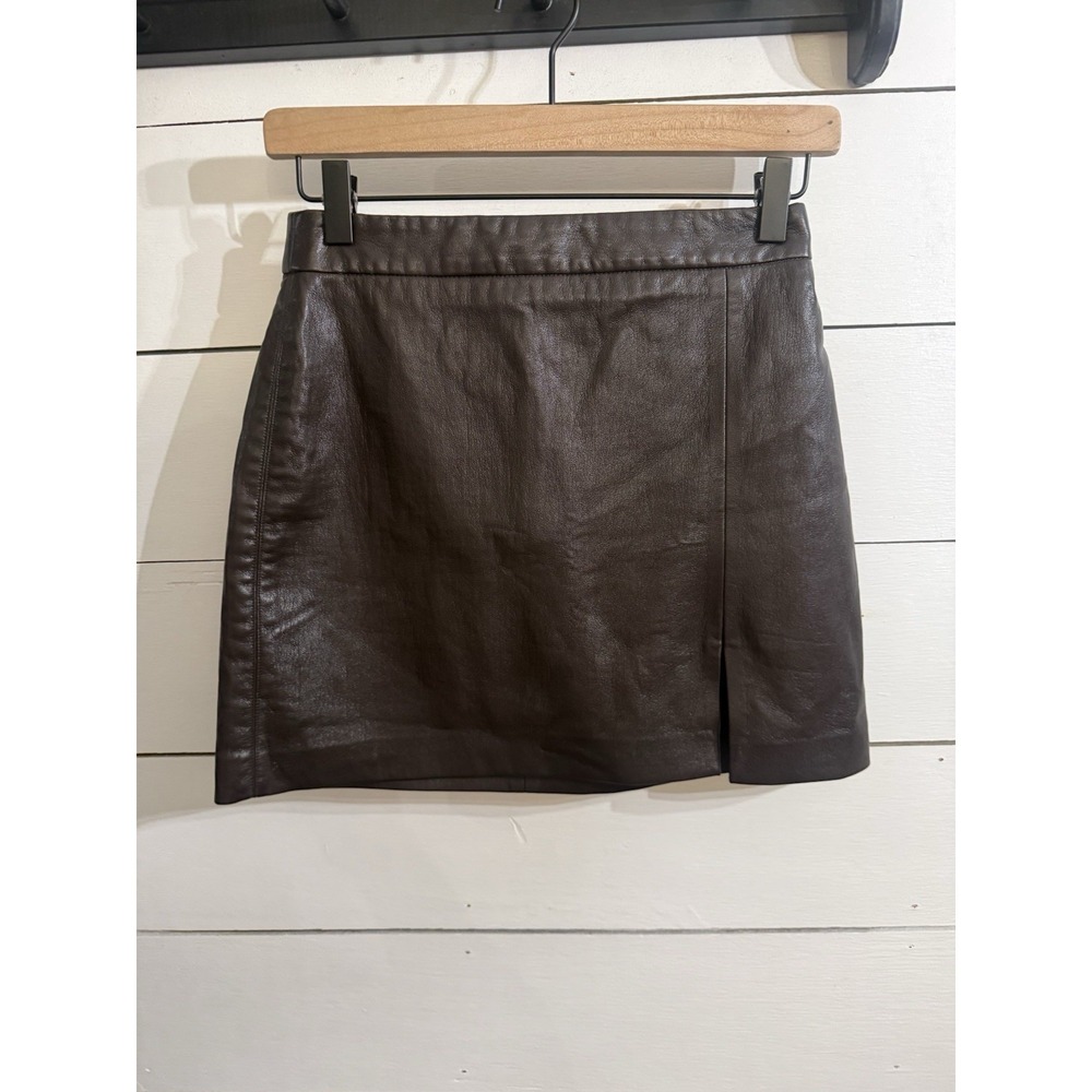 Aritzia Wilfred Vegan Leather Mini Skirt Women's Size 2 Brown‎ Side Slit